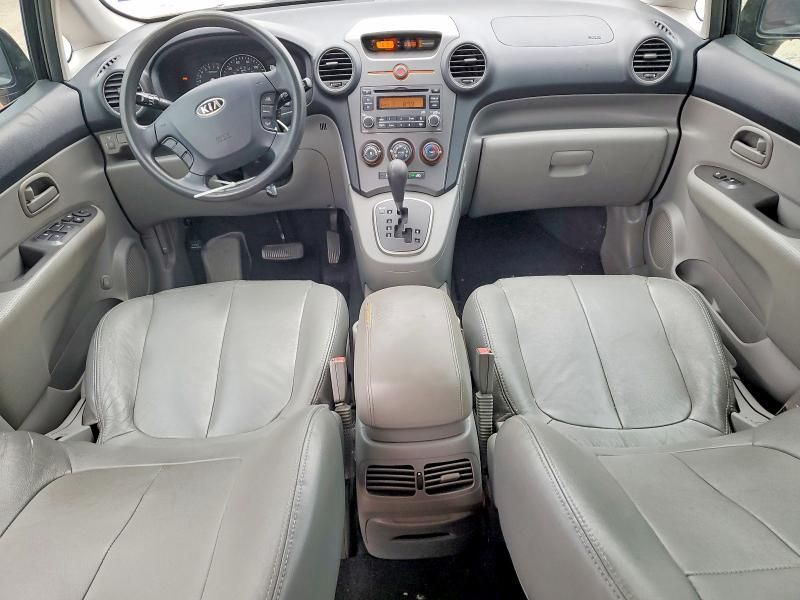 2008 KIA Rondo Base