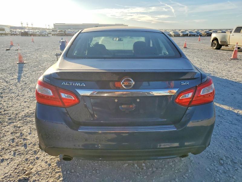 2016 Niss Altima 2.5