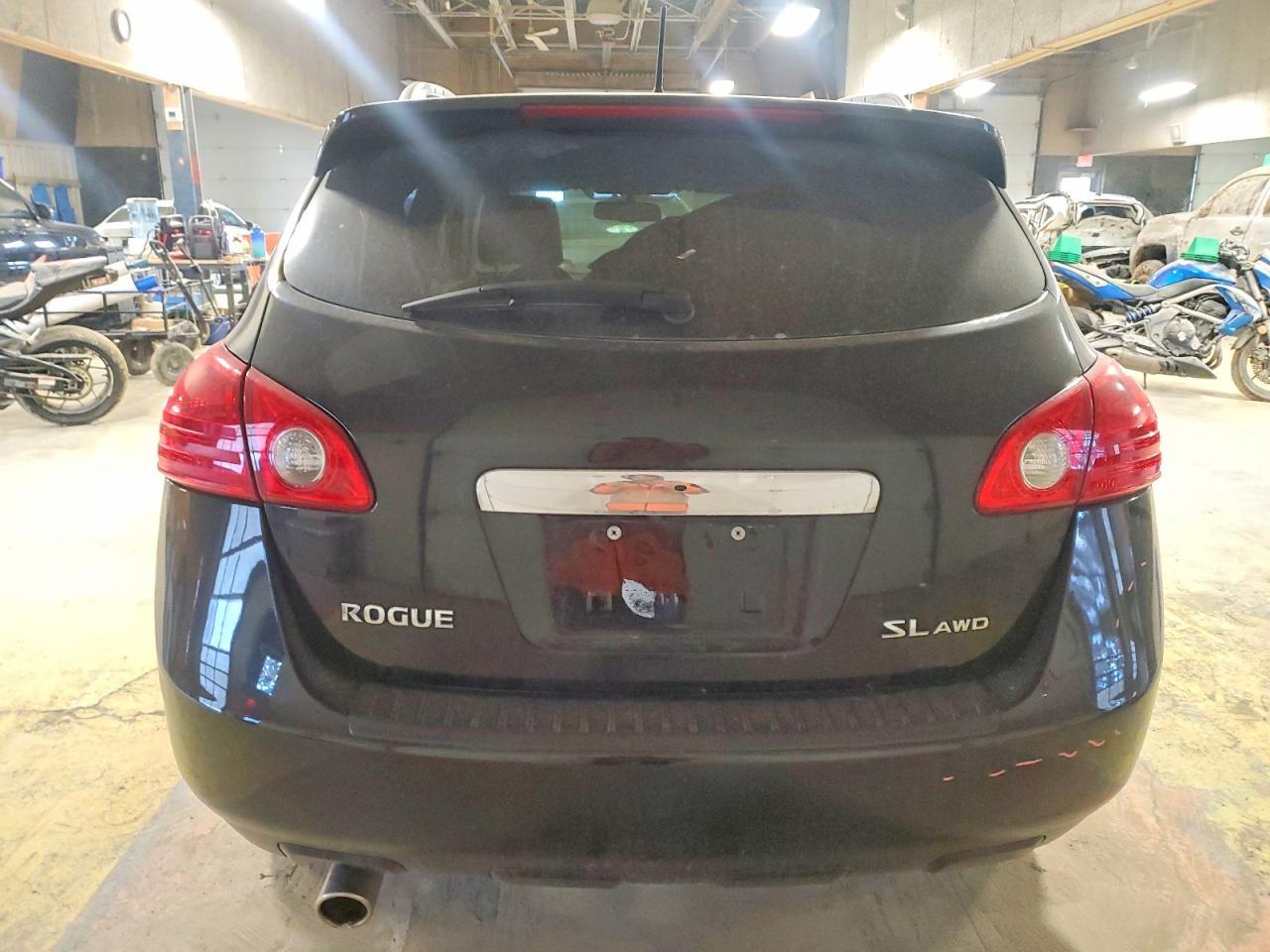 2012 Nissan Rogue s