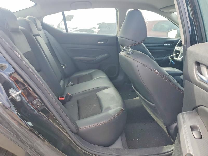 2021 Nissan Altima sr