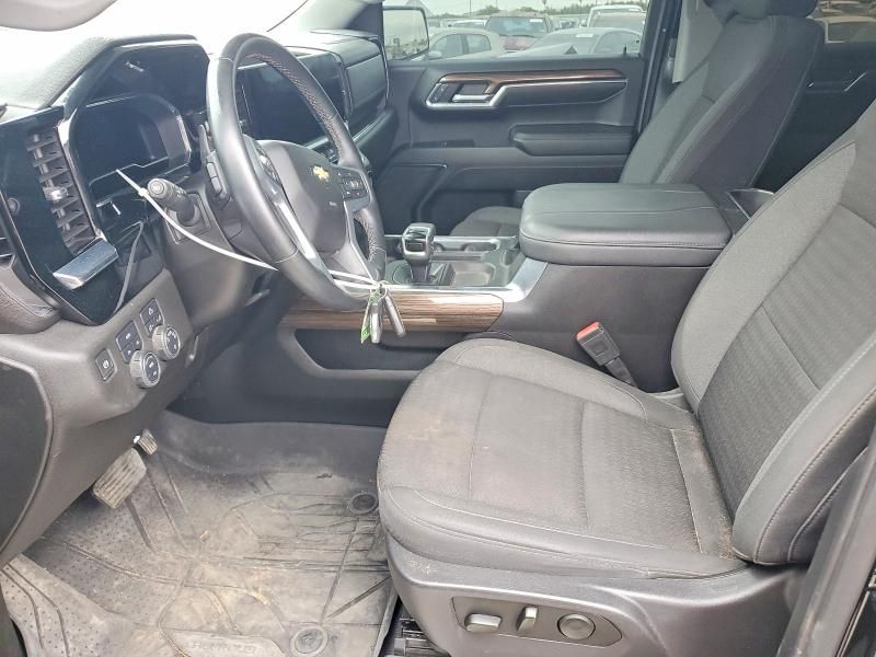 2024 Chevrolet Silverado K1500 lt