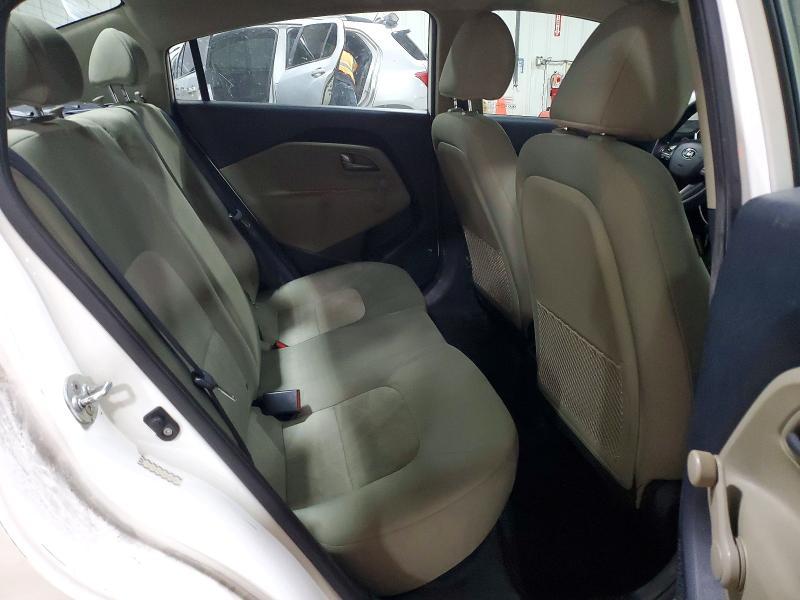 2016 KIA Rio lx
