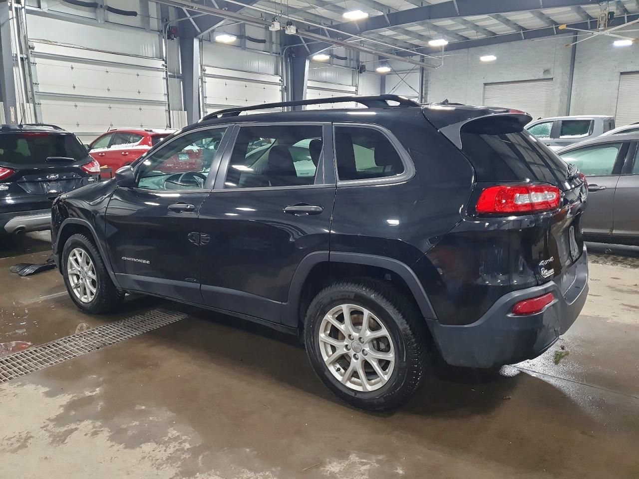 2016 Jeep Cherokee Sport