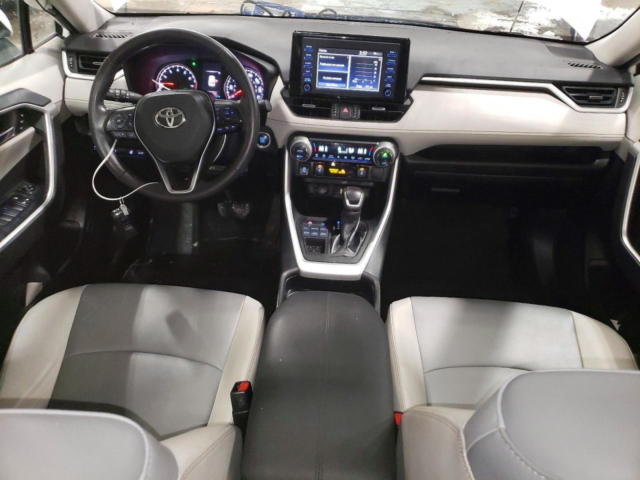 2019 Toyota Rav4 xle Premium