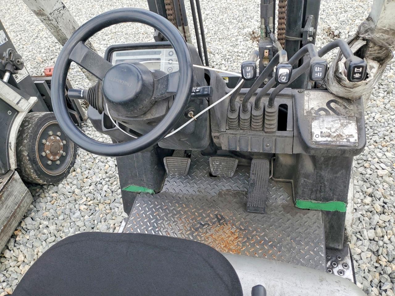 2013 Niss Forklift