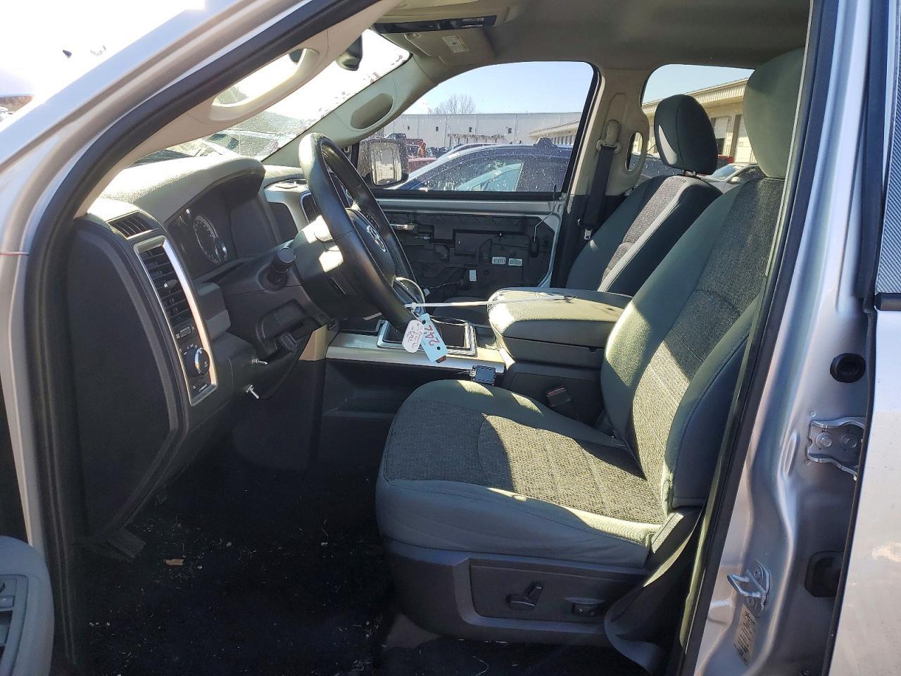 2015 Dodge RAM 1500 SLT