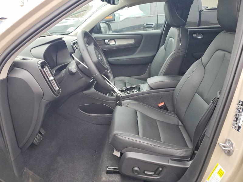 2025 Volvo Xc40 Plus