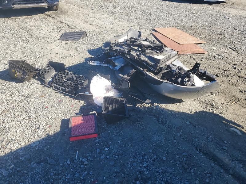 2021 Nissan Frontier s