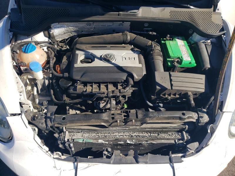 2012 Volkswagen Beetle Turbo