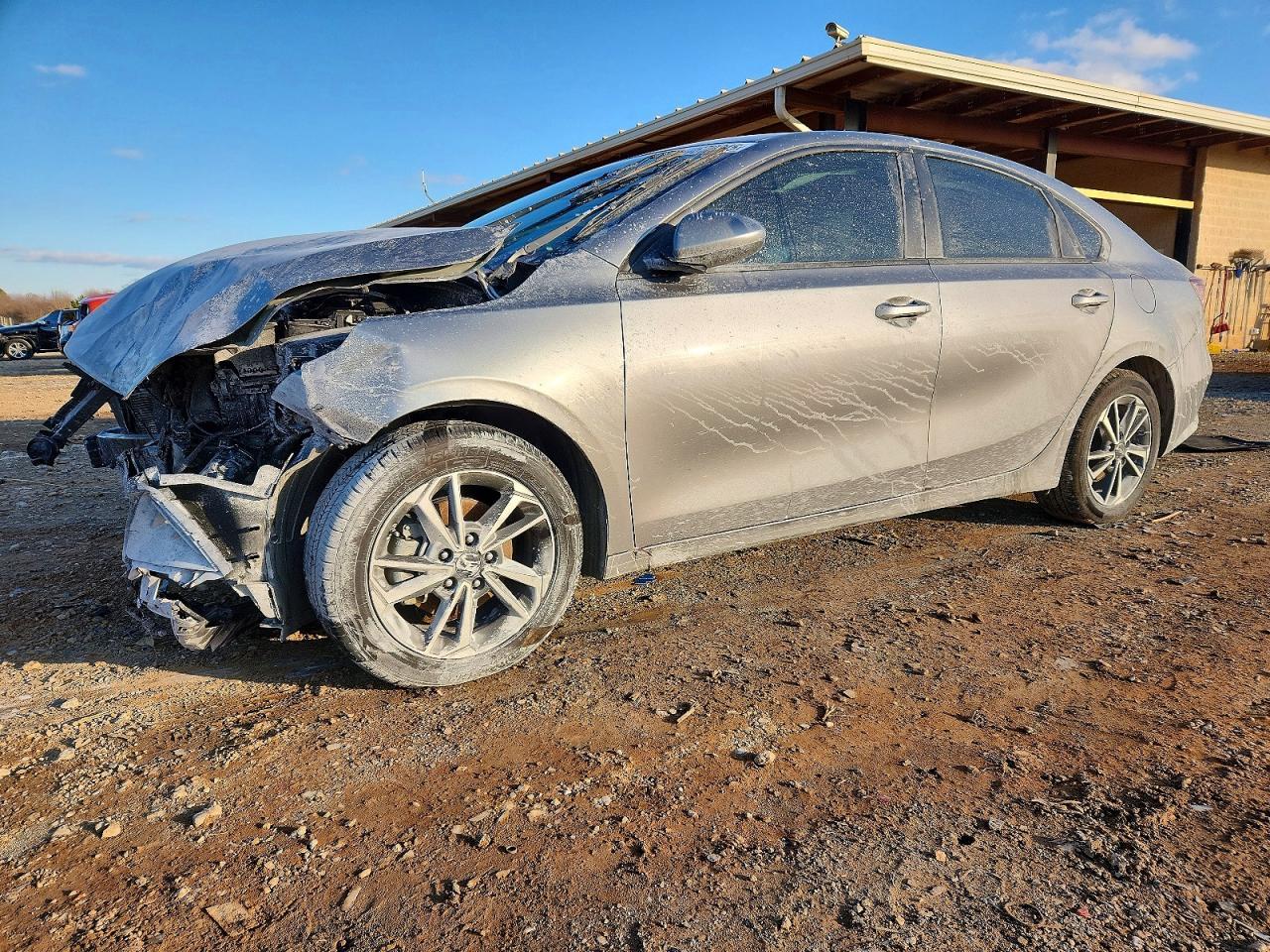 2023 KIA Forte lx