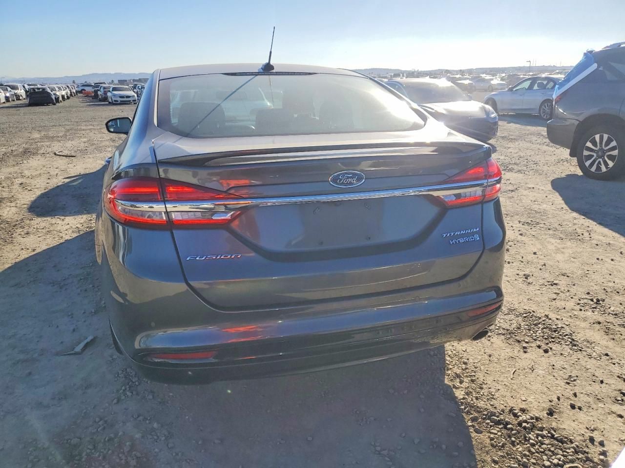2018 Ford Fusion Titanium/platinum hev