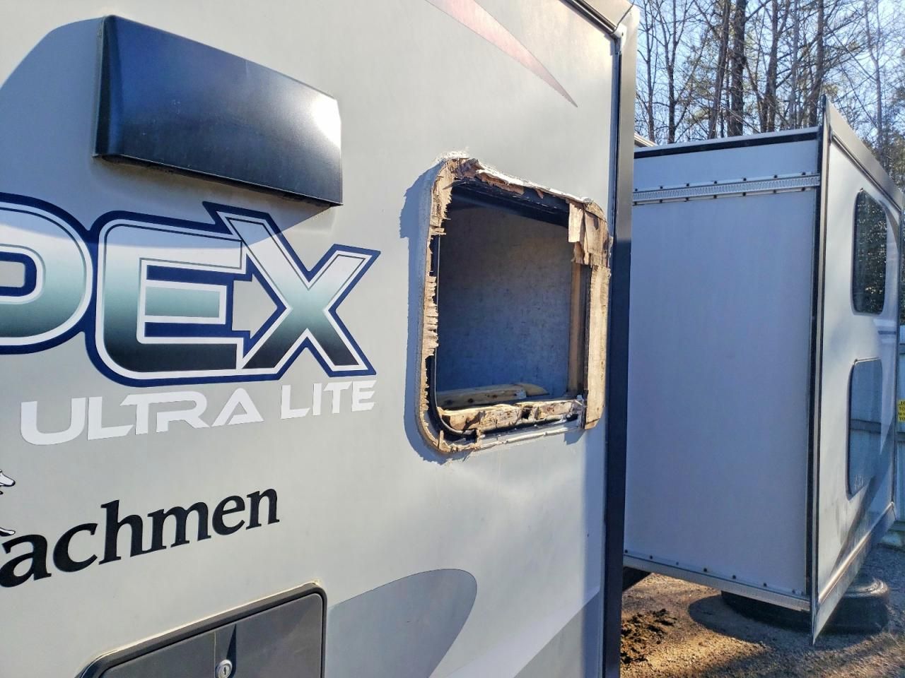 2019 Trailers 300 BHS