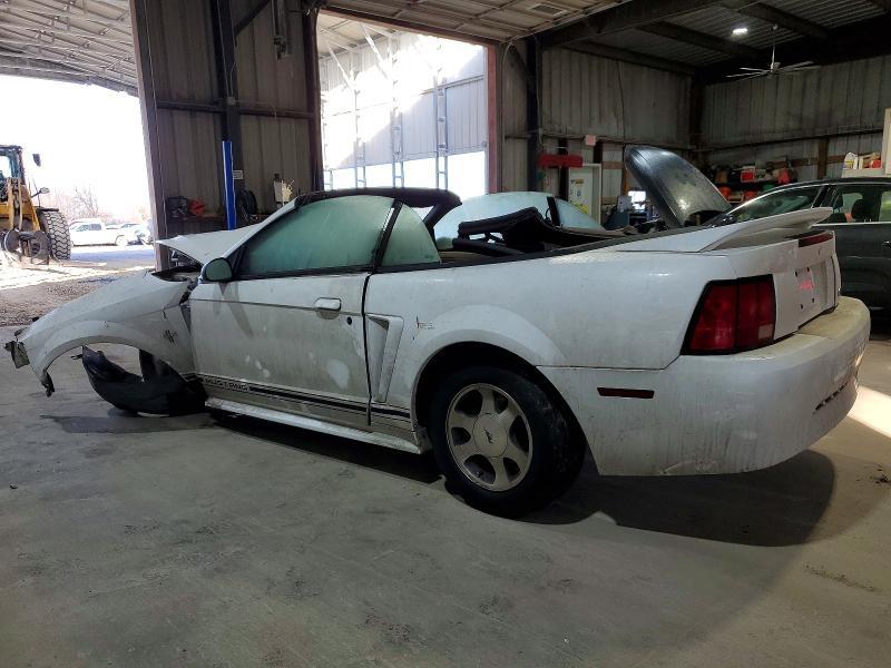 2000 Ford Mustang