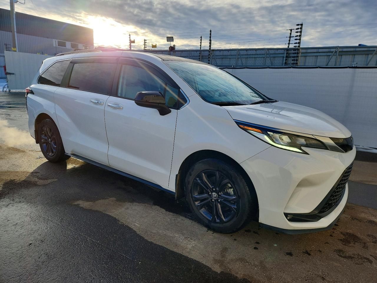 2024 Toyota Sienna le