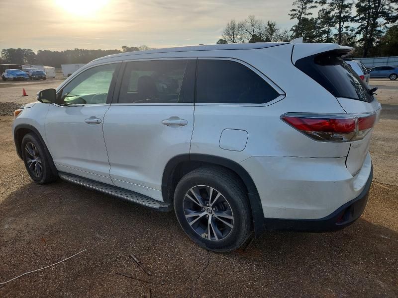 2016 Toyota Highlander xle
