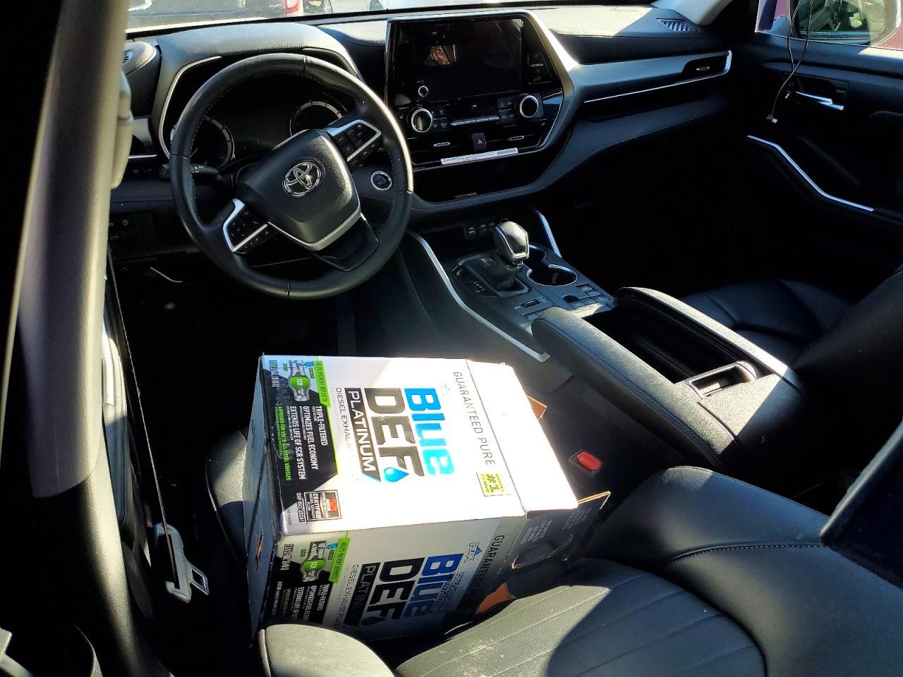 2024 Toyota Highlander le