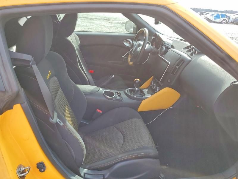 2019 Nissan 370z Base