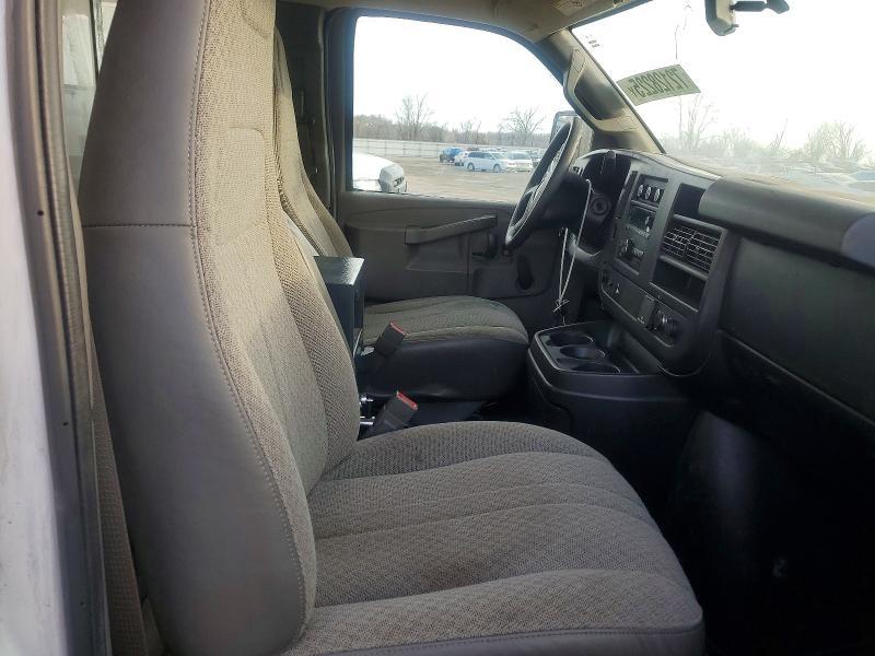 2018 GMC Savana BOX Truck