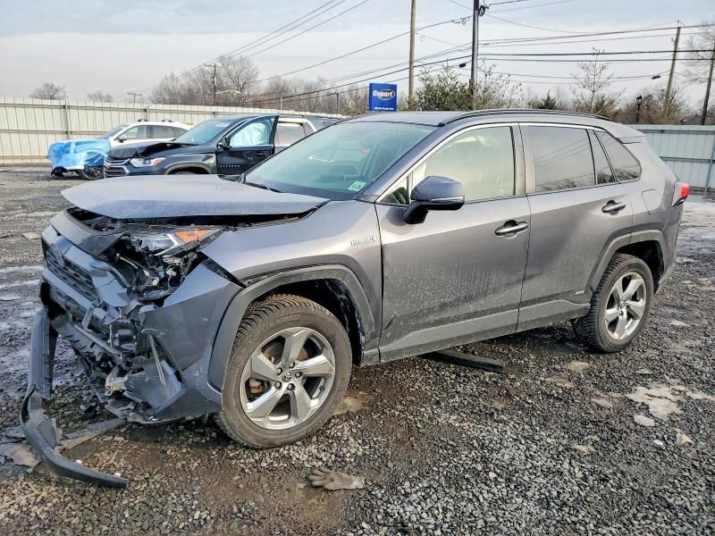 2021 Toyota Rav4 xle Premium