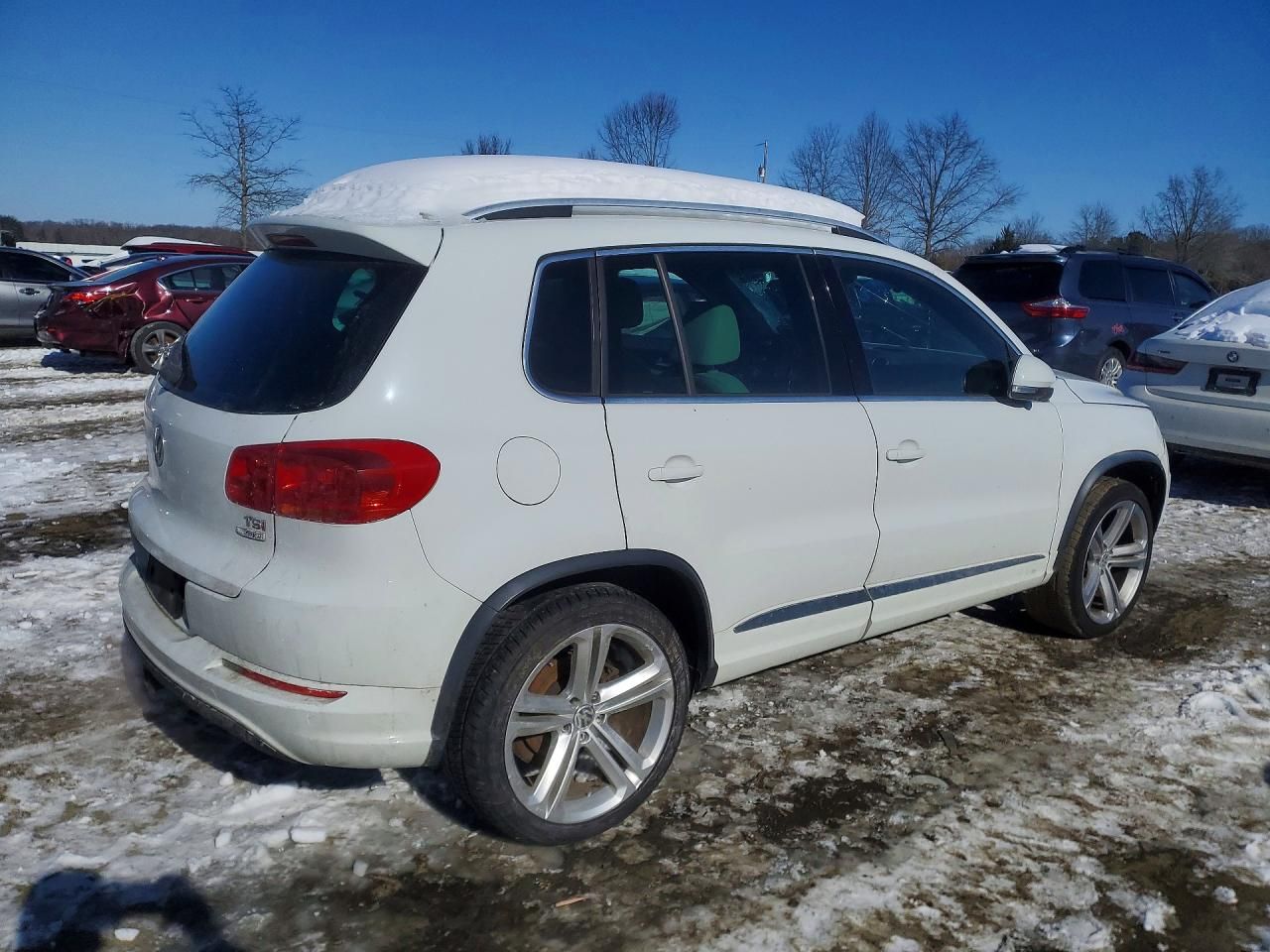 2016 Volkswagen Tiguan s