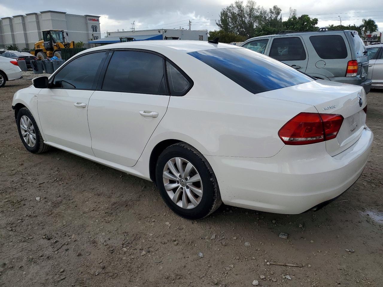 2015 Volkswagen Passat s