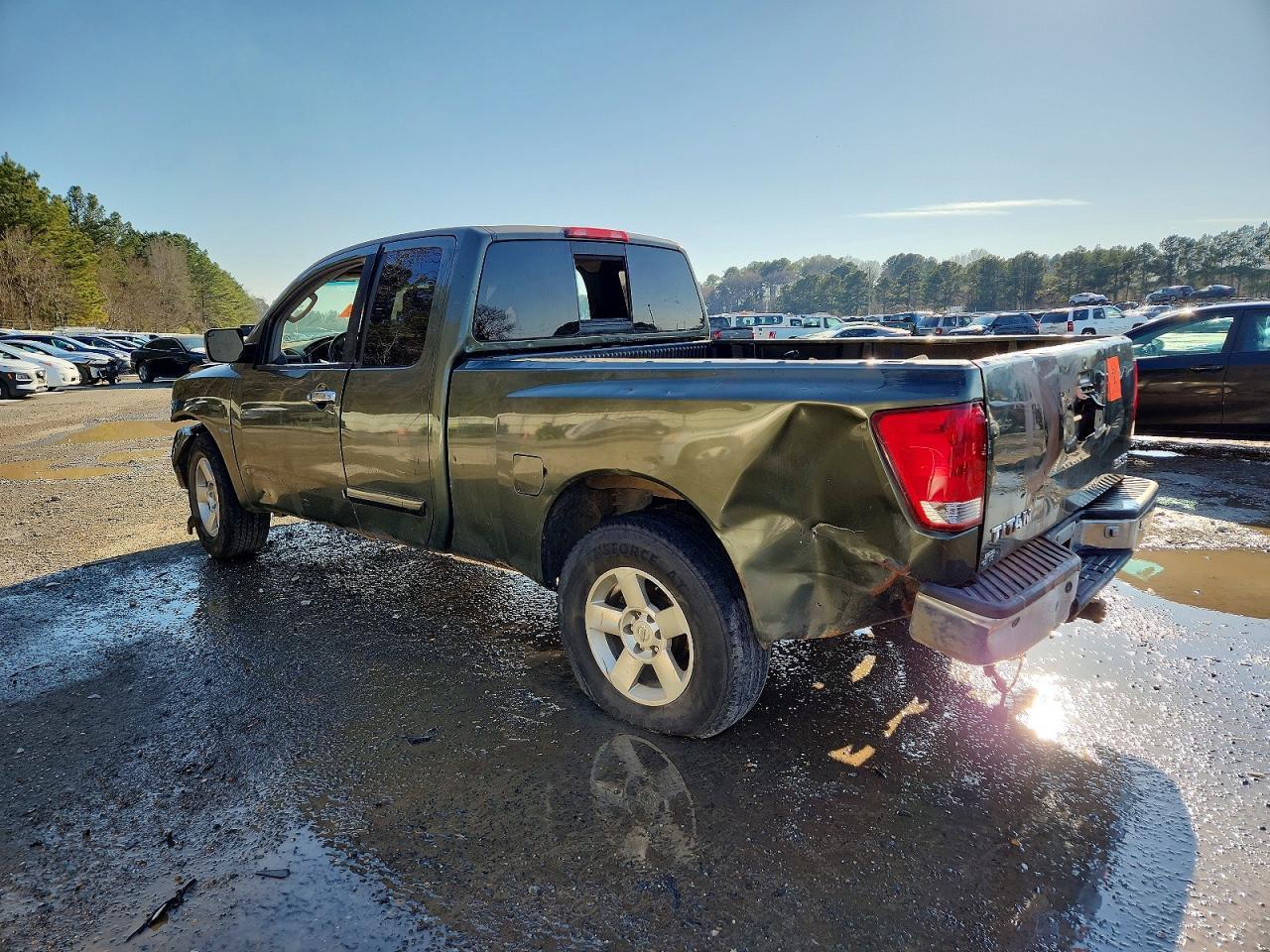 2004 Nissan Titan XE