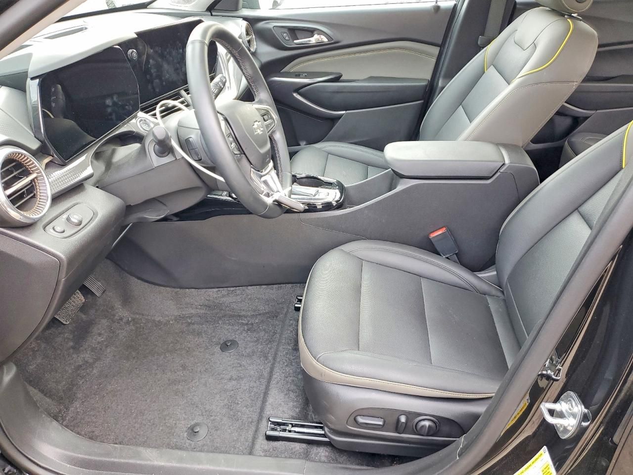 2025 Chevrolet Trax Active