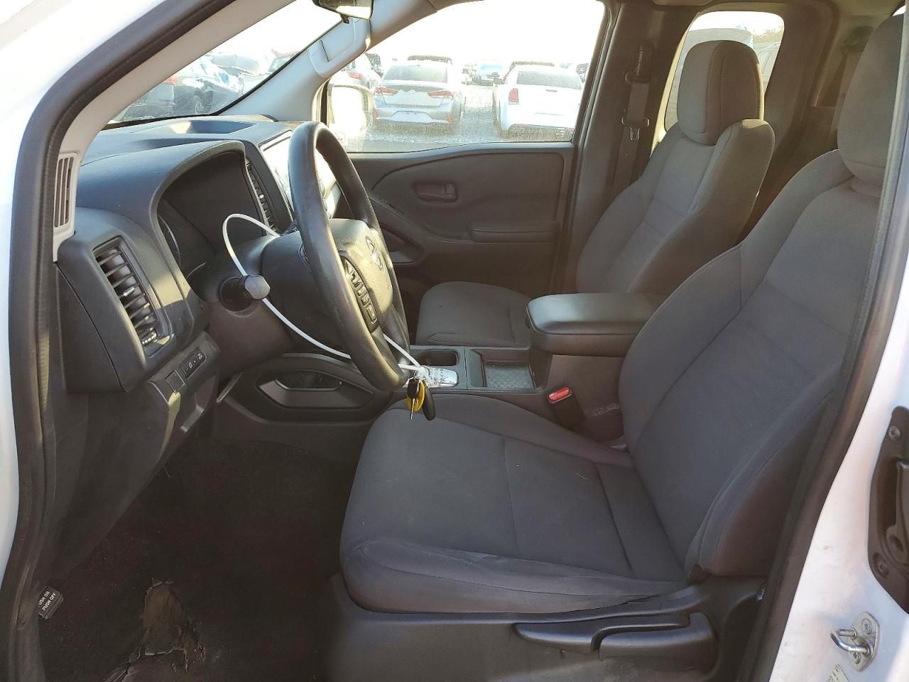 2022 Nissan Frontier s