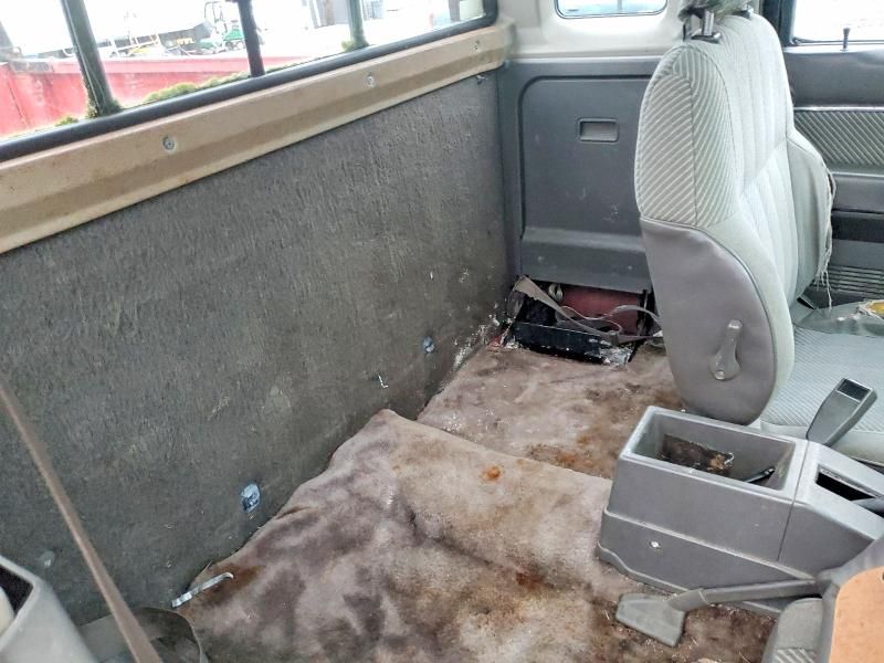 1986 Nissan D21 King cab