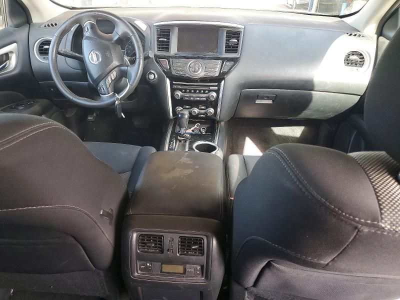 2017 Nissan Pathfinder s