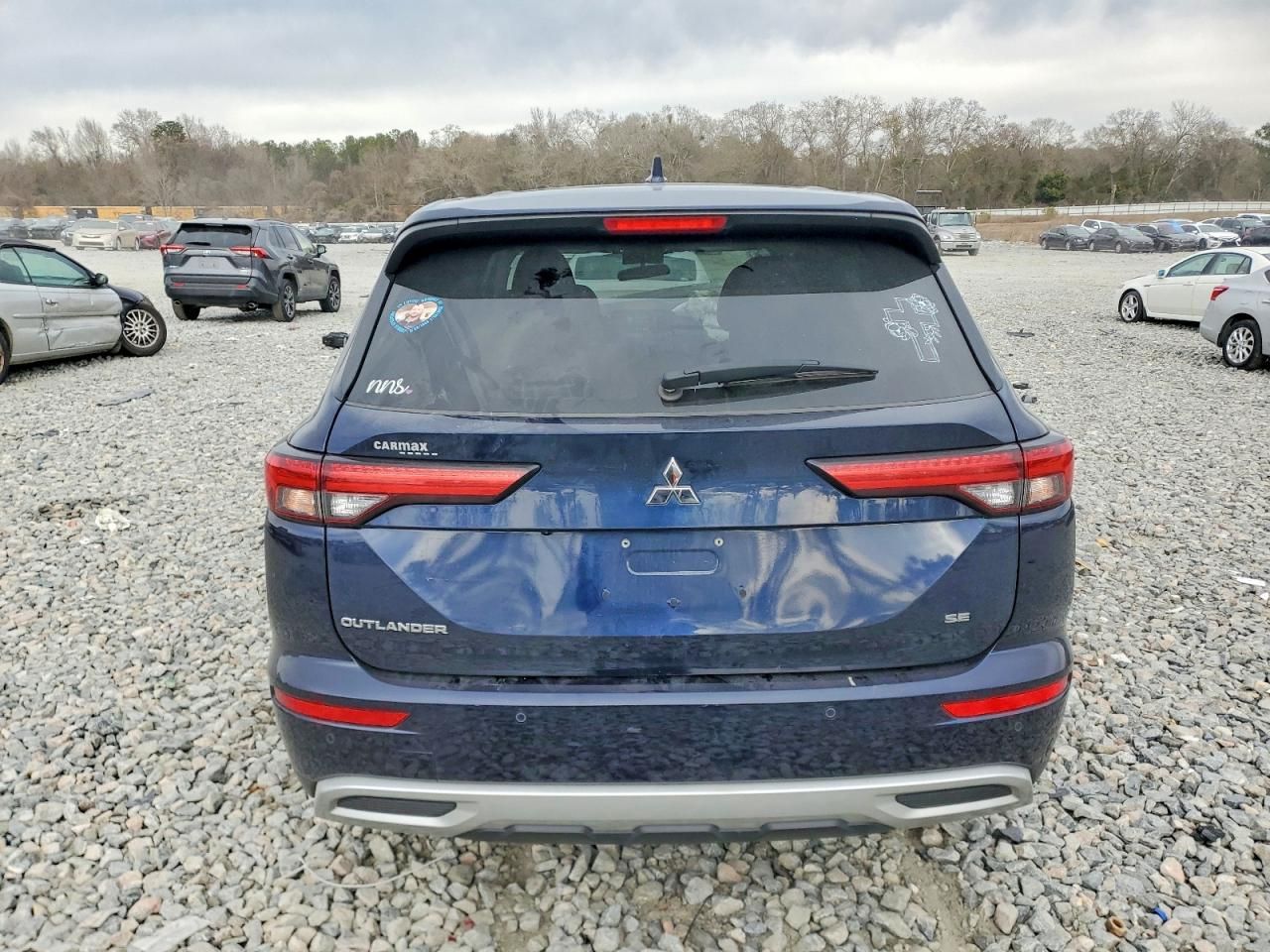 2023 Mitsubishi Outlander se