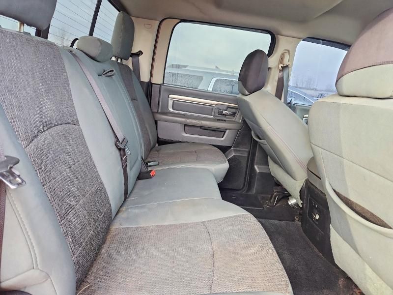 2016 Dodge Ram 1500 slt