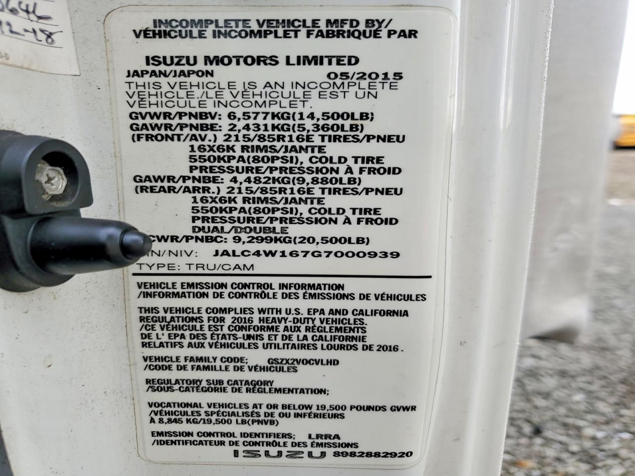 2016 Isuzu NPR HD BOX Truck