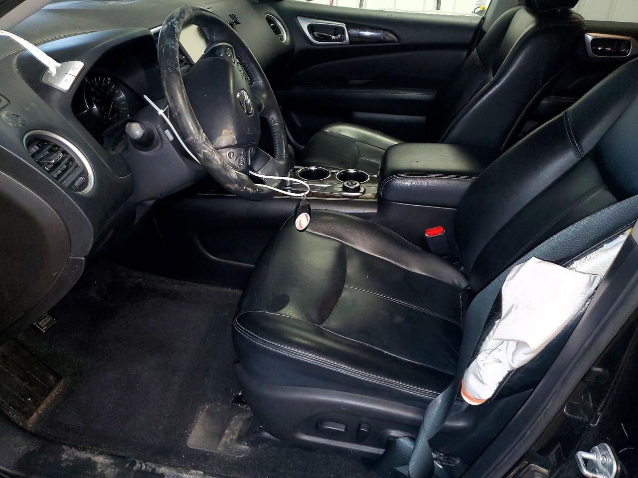 2016 Nissan Pathfinder s