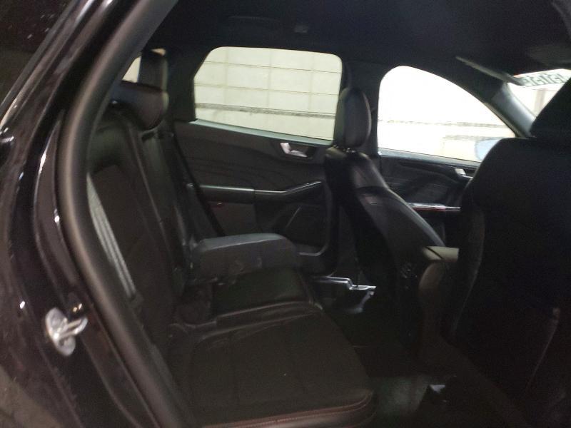 2025 Ford Escape st Line
