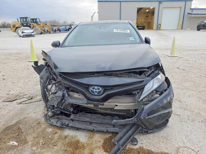 2022 Toyota Camry Hybrid xse