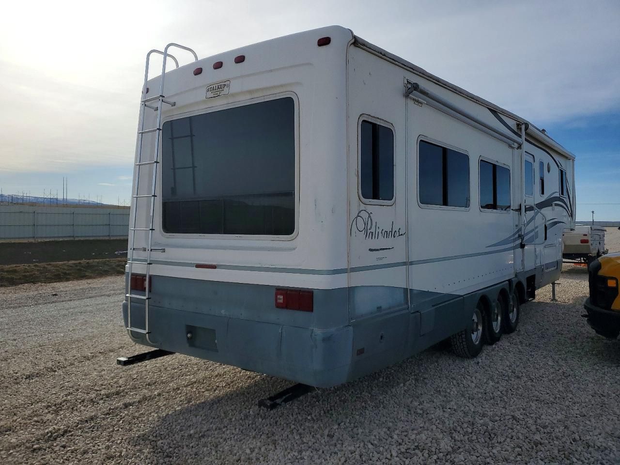 2001 National Rv Palisades