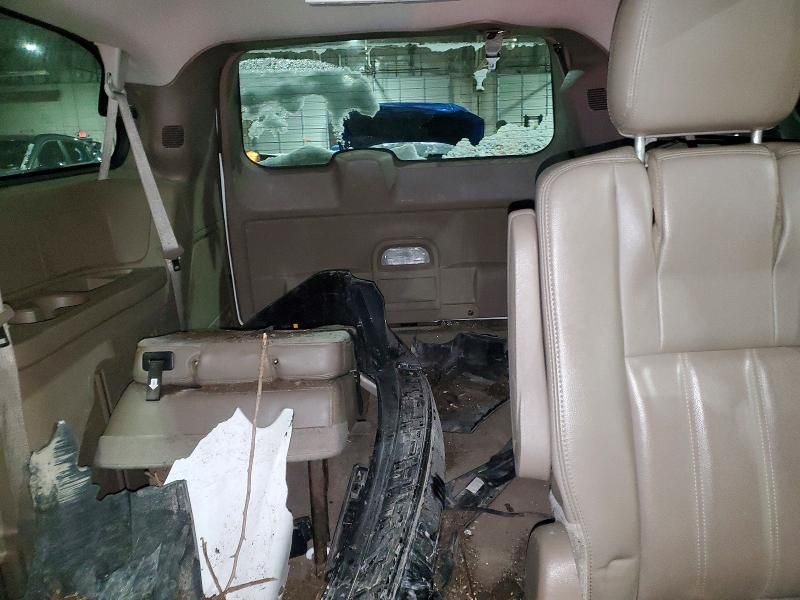 2016 Chrysler Town & Country Touring