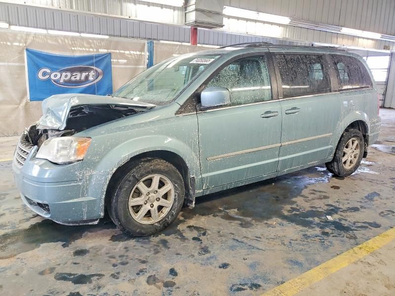 2010 Chrysler Town & Country Touring