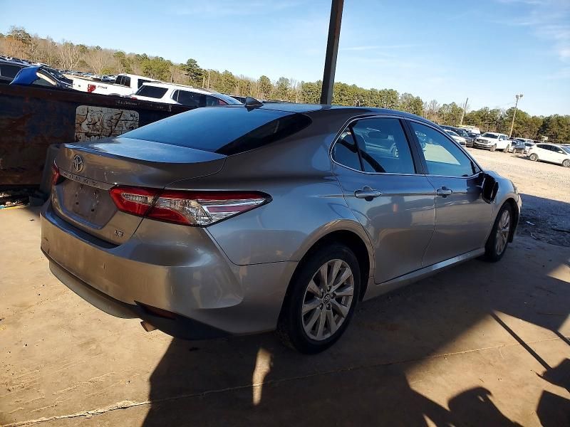 2020 Toyota Camry le