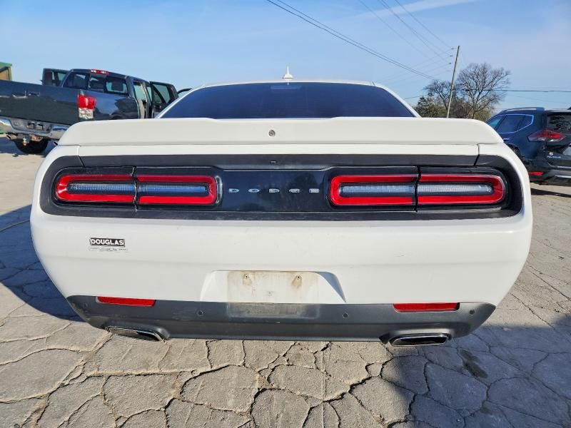 2018 Dodge Challenger sxt