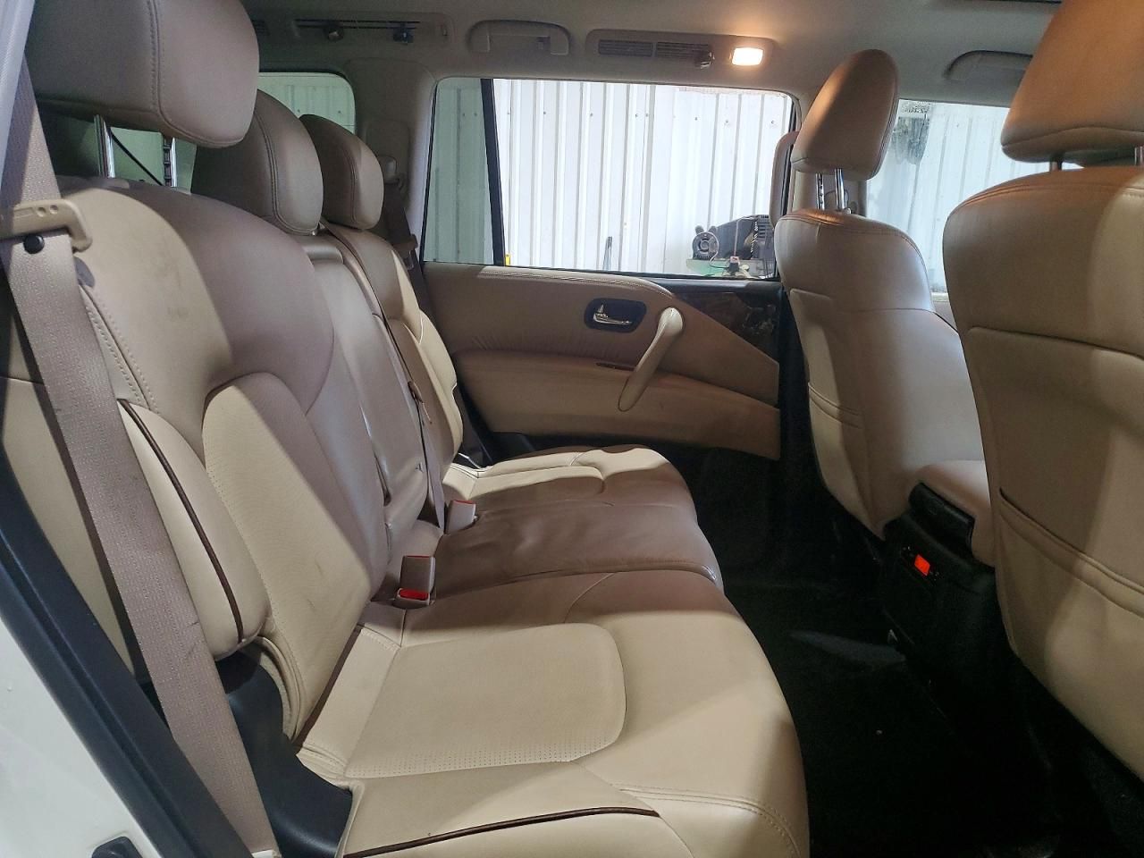 2017 Nissan Armada sv