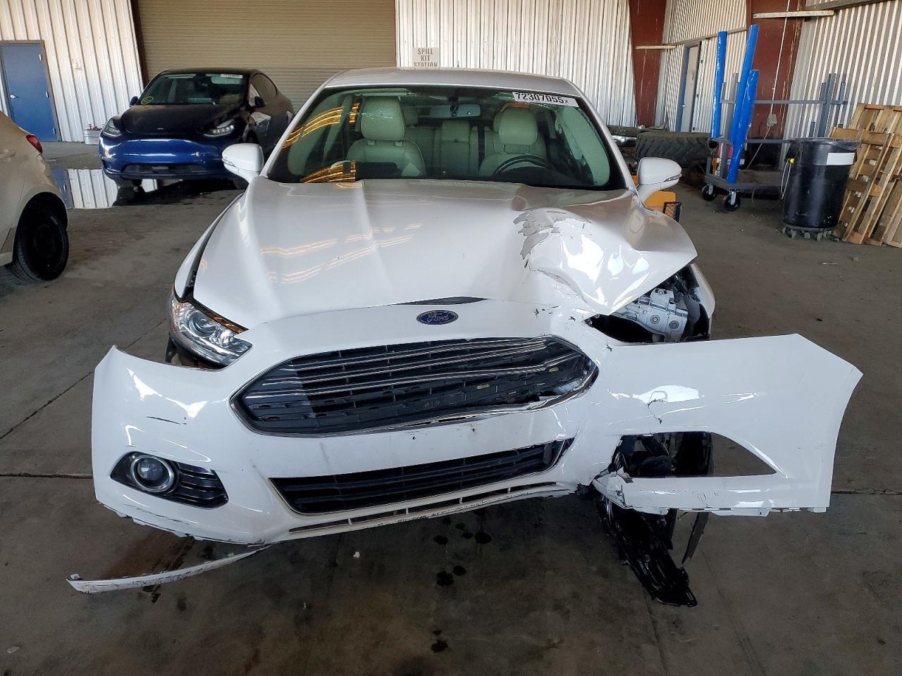 2015 Ford Fusion Titanium hev