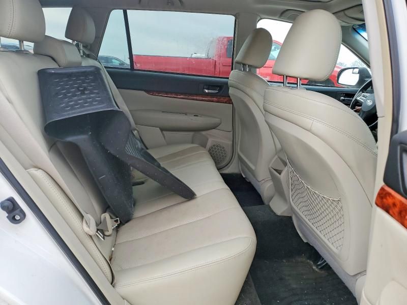 2012 Subaru Outback 2.5i Limited