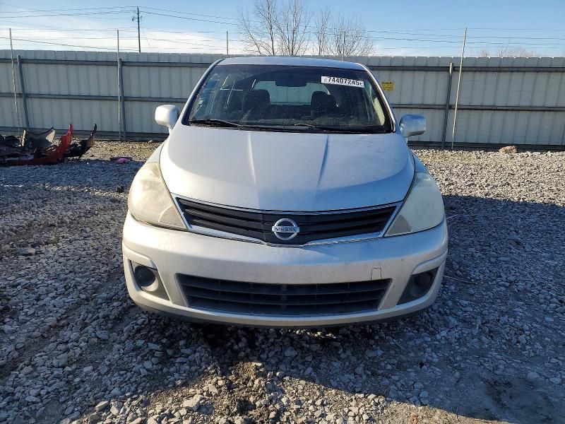 2011 Nissan Versa s