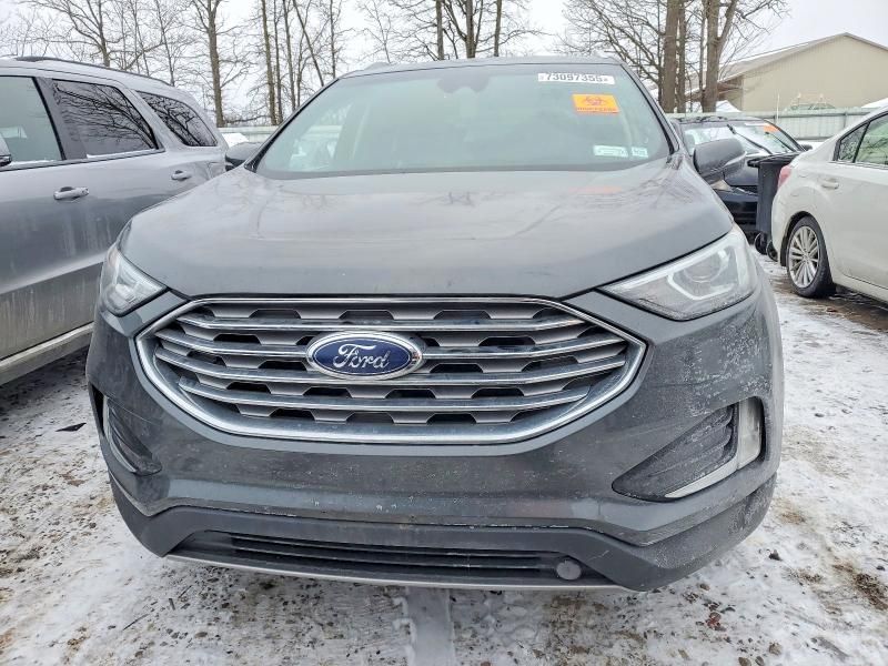 2019 Ford Edge sel