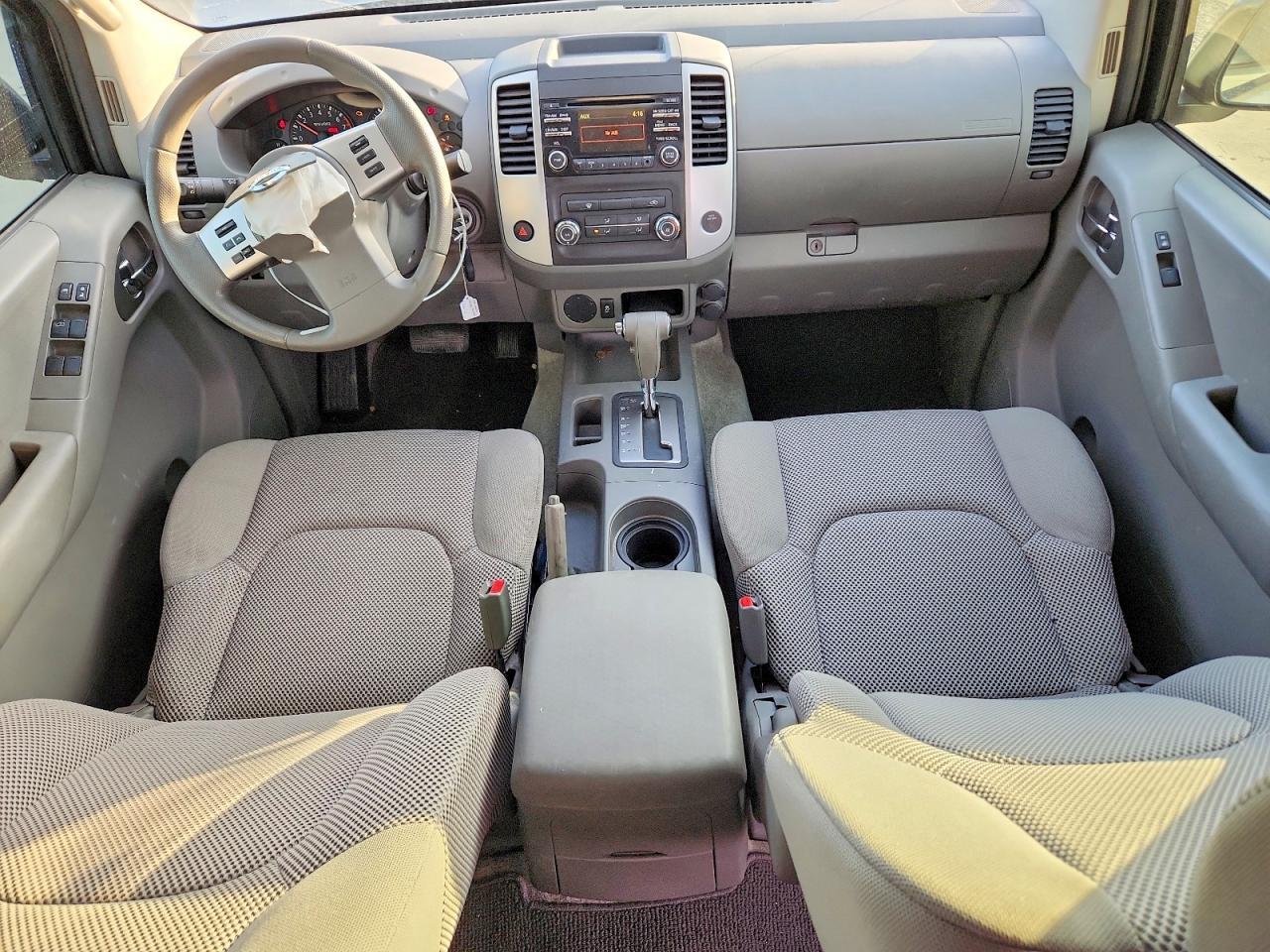2014 Nissan Frontier s