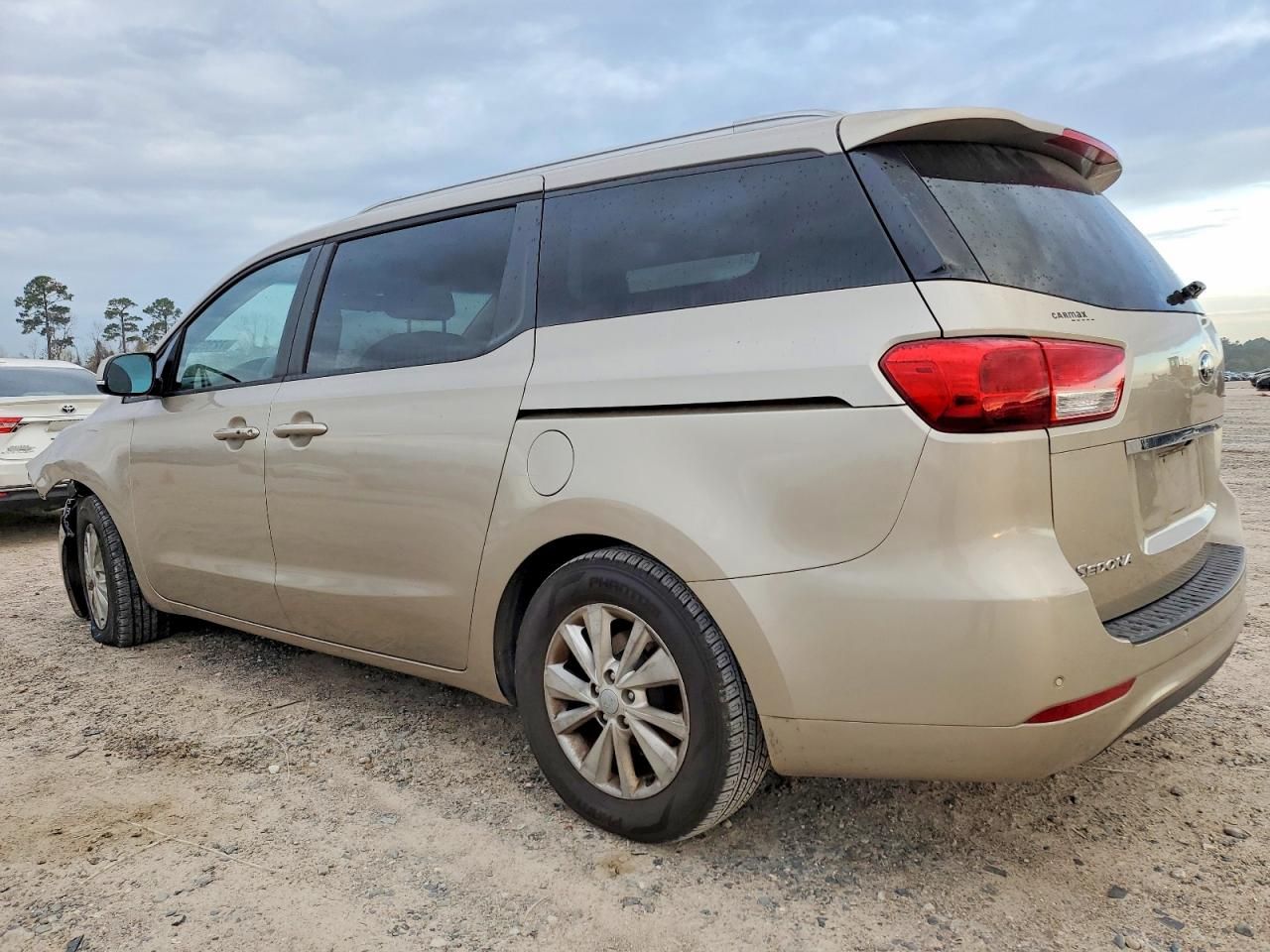2016 KIA Sedona lx