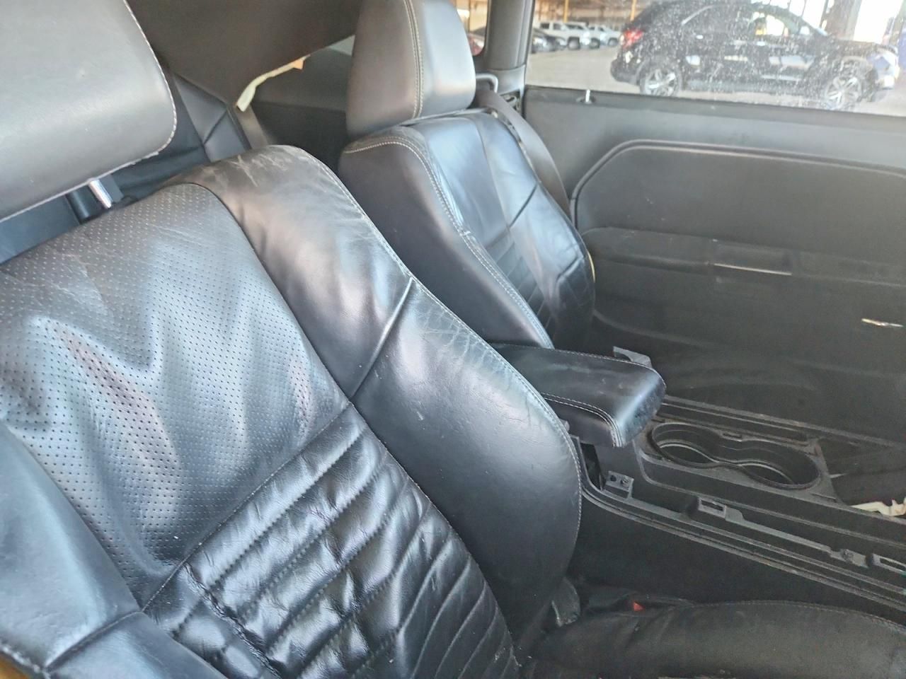 2012 Dodge Challenger sxt