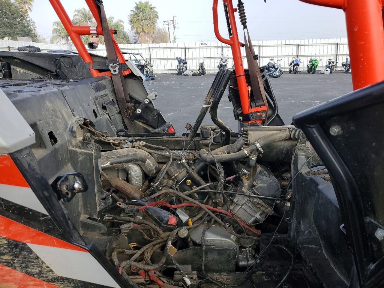 2016 Can-Am Maverick Max 1000R DPS